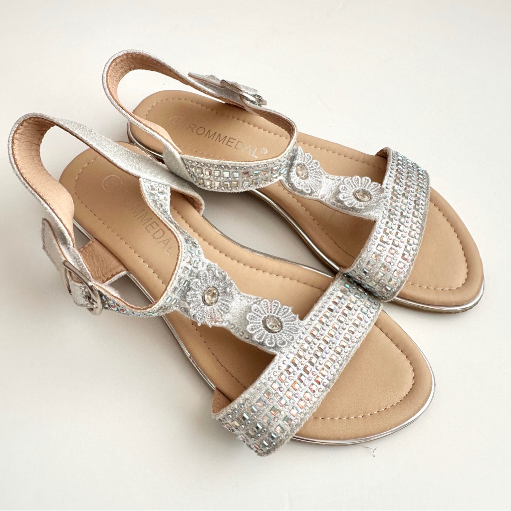 Euc Silver Princess Dress Sandals